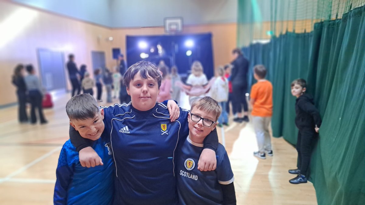 ICTFC_Community's tweet photo. INCREDIBLY special #ScottishFAExtraTime Easter Holiday Camp today! 💥✨🎼 Thanks to the amazing team at @anseomar the kids jumped on the decks and learnt all about the music industry!
We also had a GREAT BIG PARTY! 🥳🎼🎤✨💥💃🏻🕺👯‍♂️🤩

#ScotFANorth
#ICTFC
#ICTSUPPTRUST https://t.co/be7cFtxCEH
