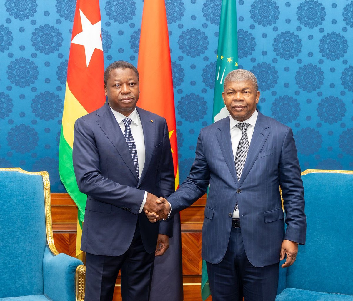 PresidenceTg's tweet photo. Le Président de la République, SEM @FEGnassingbe Faure Essozimna Gnassingbé, a effectué ce 16 avril 2025 une visite d’amitié et de travail à Luanda, en Angola, où il a eu un tête-à-tête avec son homologue, SEM @jlprdeangola João Lourenço, Président en exercice de l’Union africaine @_AfricanUnion.

Au centre des échanges : la crise à l’Est de la RDC, une région en proie à un conflit armé et pour laquelle le Chef de l’Etat a été désigné officiellement par l’Union africaine comme médiateur.