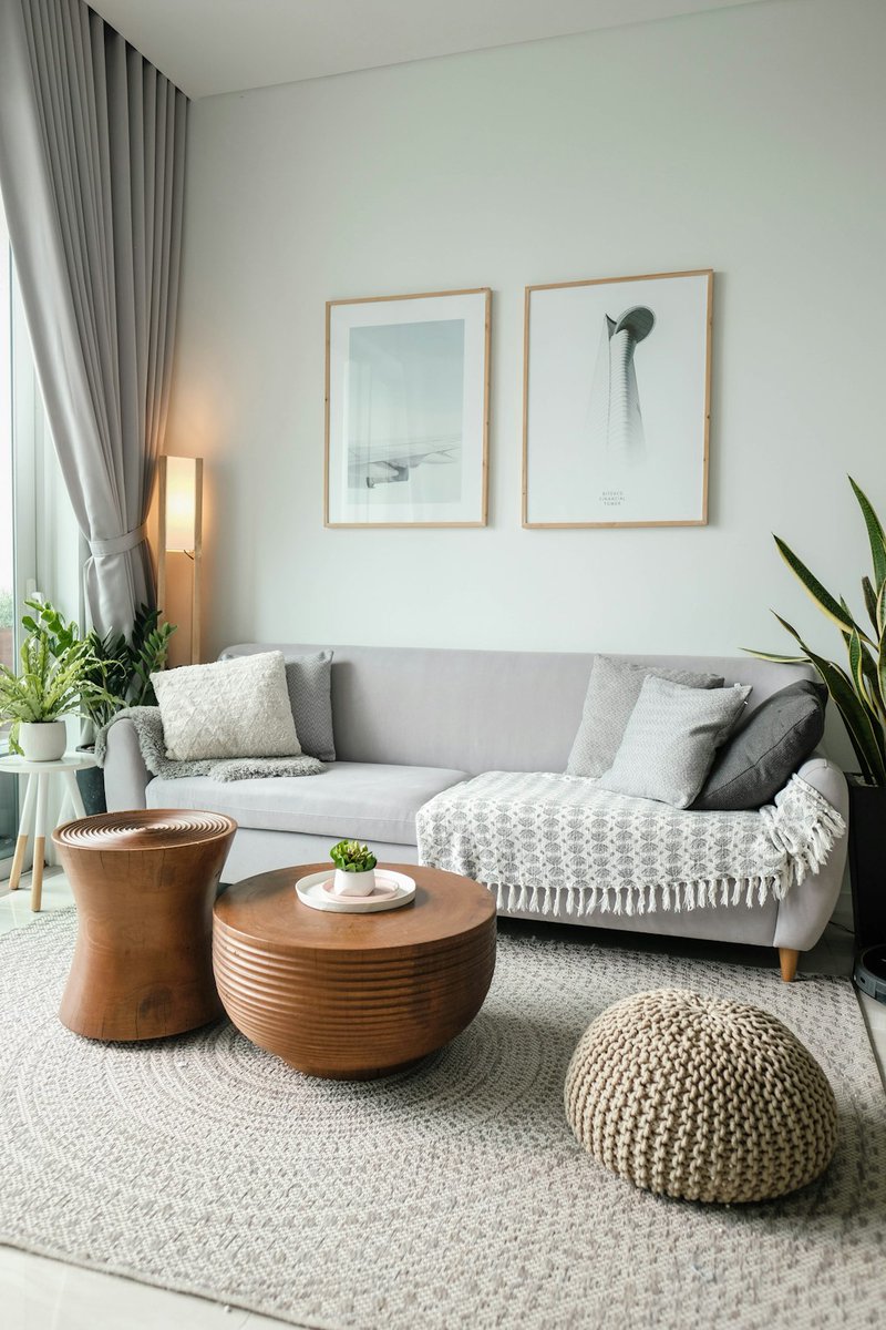 EndritRealtor's tweet photo. Selling your home? Let's make it stand out! Reach out for personalized strategies that work in our market. 💼🏠 #HomeSellingTips https://t.co/2g1LCLfaWT