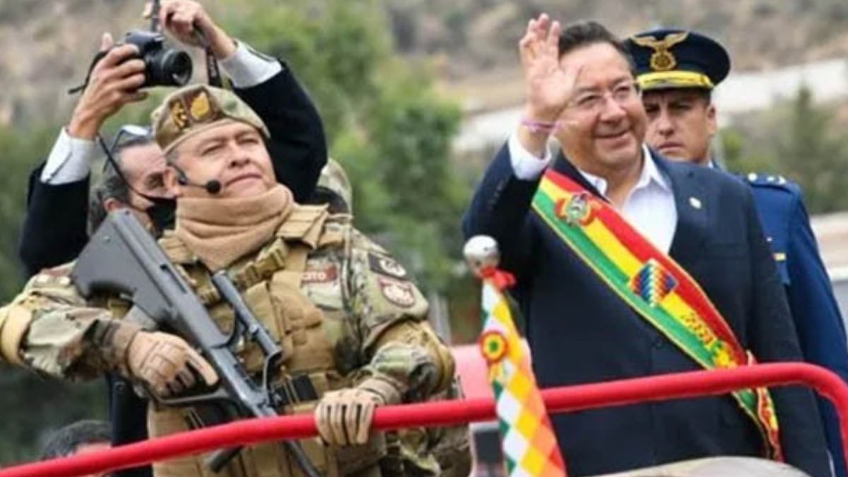 🔵 #GrupoFides | #ANF #Seguridad “𝐄𝐥 ú𝐧𝐢𝐜𝐨 𝐪𝐮𝐞 𝐩𝐮𝐞𝐝𝐞 𝐚𝐮𝐭𝐨𝐫𝐢𝐳𝐚𝐫 𝐞𝐥 𝐭𝐫𝐚𝐬𝐥𝐚𝐝𝐨 𝐝𝐞 𝐭𝐚𝐧𝐪𝐮𝐞𝐬 𝐞𝐬 𝐞𝐥 𝐩𝐫𝐞𝐬𝐢𝐝𝐞𝐧𝐭𝐞”: 𝐙úñ𝐢𝐠𝐚 𝐫𝐚𝐭𝐢𝐟𝐢𝐜𝐚 𝐪𝐮𝐞 𝐀𝐫𝐜𝐞 𝐨𝐫𝐝𝐞𝐧ó 𝐭𝐨𝐝𝐨
Lea la nota aquí 👉 acortar.link/IUvlGP