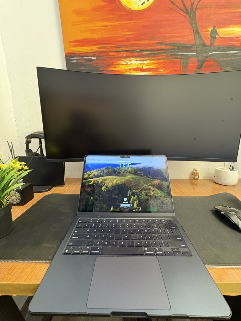 Share your work, it works!

Sharing my work has opened new doors. I’ve landed projects, just because I showed what I can do.

It’s simple, people can’t hire you if they don’t know what you can do.