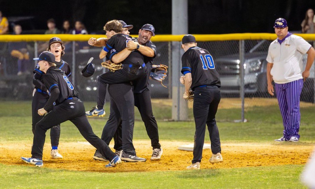 Branford Buccaneers Baseball tweet media