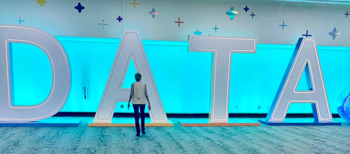 InnovativePros3's tweet image. So impressed by the amazing turnout at the Tableau Conference — across industries #data matters. Loved meeting so many amazing women at the “Women in Data” meet up.