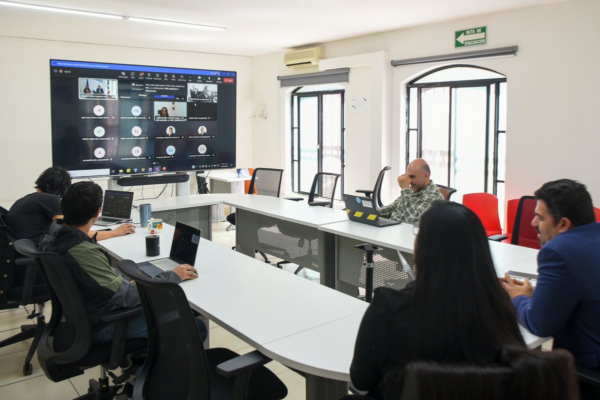 SEAJalisco's tweet image. Se realizó un taller con el objetivo de capacitar a los titulares de Órganos Internos de Control o responsables del sistema de las entidades que utilizan o desean implementar el sistema #SiDECLARA.

Se contó con la participación de 122 participantes de 83 municipios.