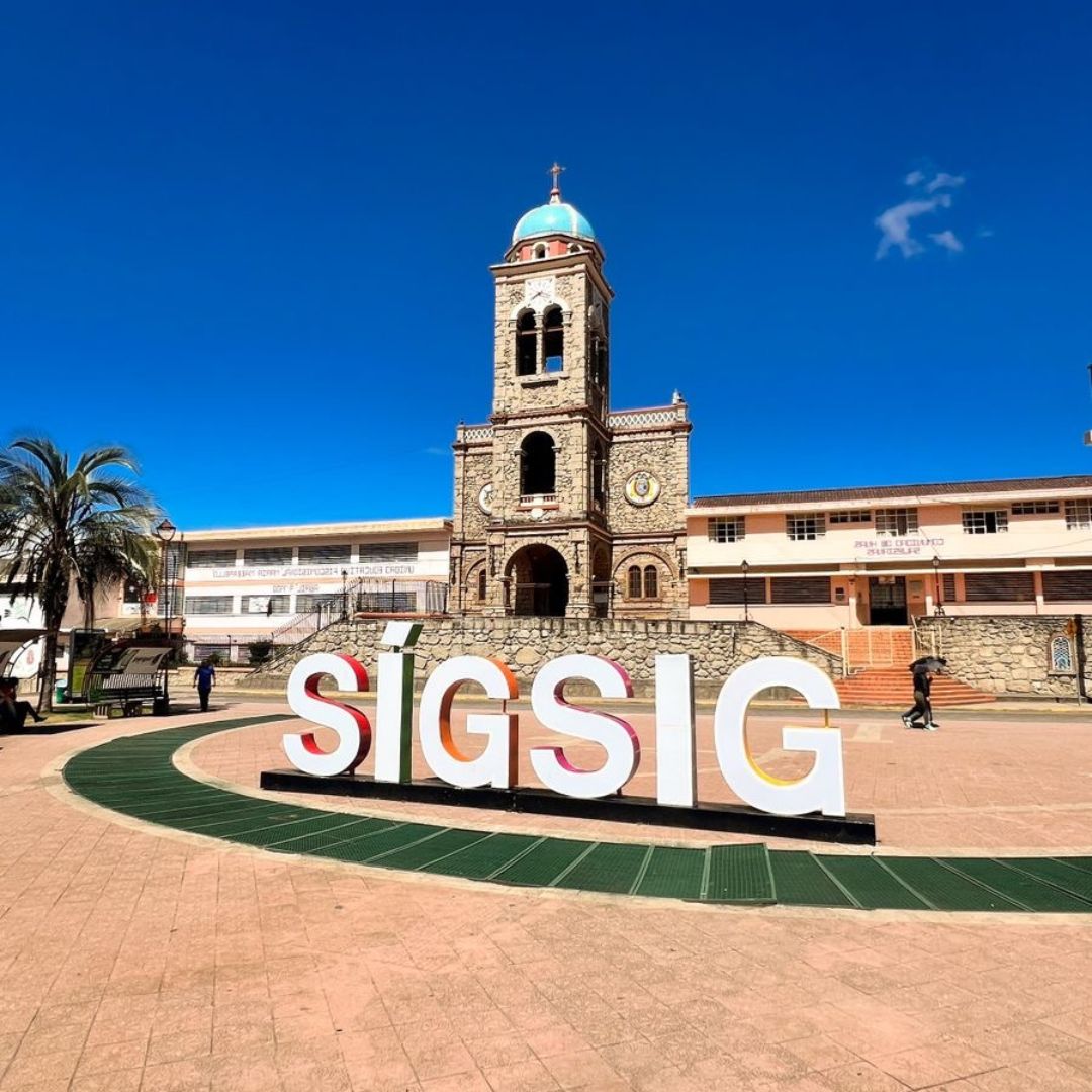 #SemanaSanta en #Azuay, es sinónimo de devoción, cultura y tradiciones que perduran en el tiempo. ⛪🙏 

Descubre como se celebra la Pascua de Resurrección en #Azuay   👉goo.su/HNVL8

#JotaLloretPrefecto
#VisitAzuay
#AzuayEsElDestino