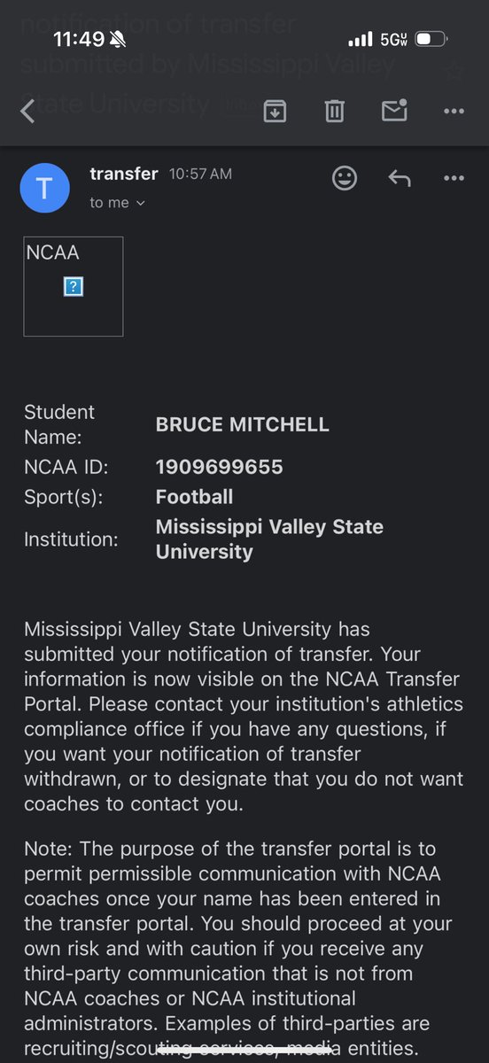 TouchdownBatman's tweet photo. Officially in . DM’s Open 💯 https://t.co/J1bGWr9eN3