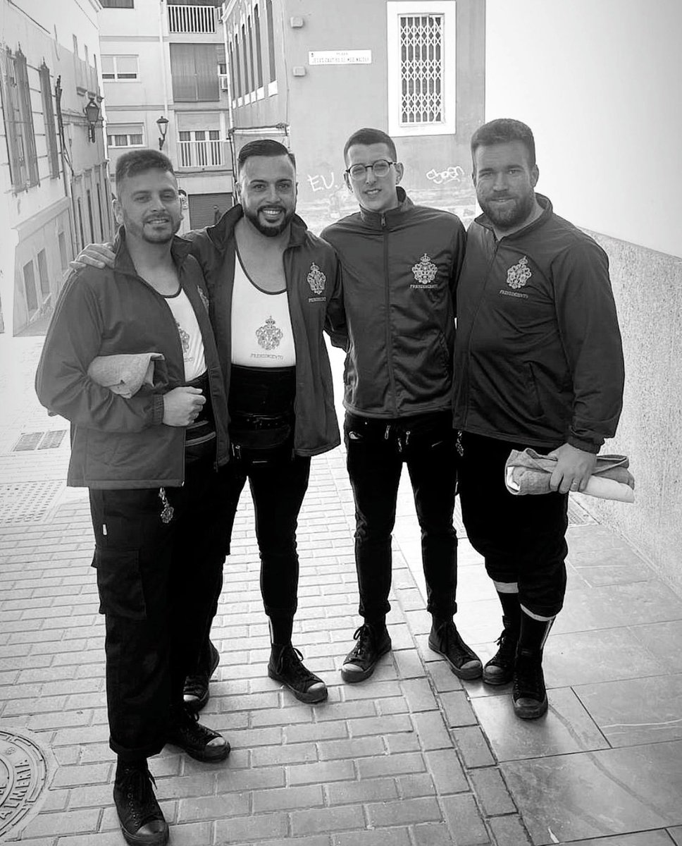 frjaviermora's tweet photo. Miércoles Santo 🫒🦁🔴 https://t.co/mDBX7ShWs5