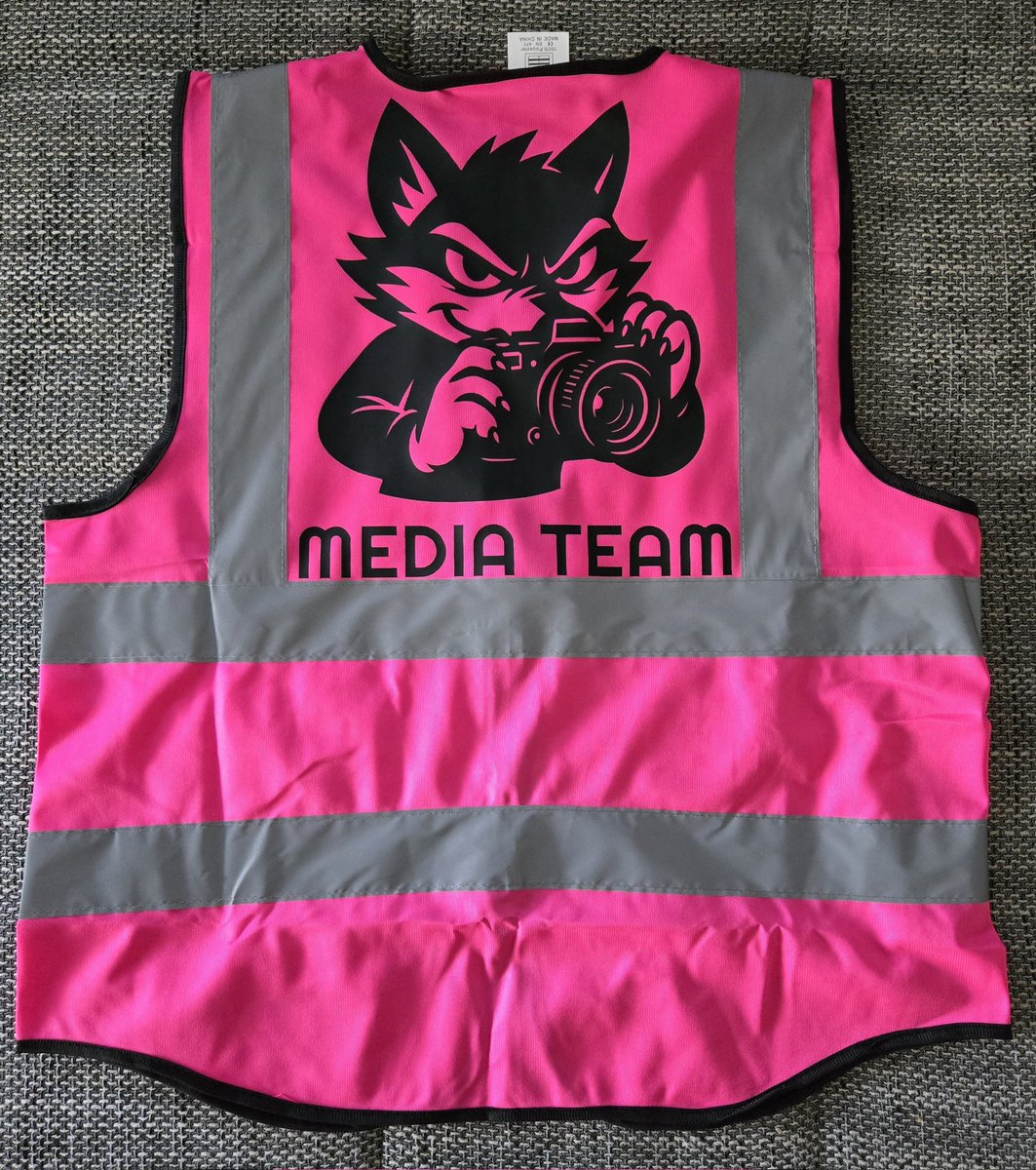 Katyro 🦊 tweet media