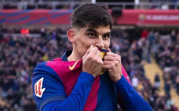 CoraBlaugrana's tweet photo. Algumas pessoas da torcida sempre querem pegar um bode expiatório. O alvo mais fácil da vez, obviamente, foi o Gerard Martín. 

É óbvio que não tem a qualidade ofensiva e técnica que tem o Balde, mas o jogo do Martín ontem foi bem menos pior do que alguns fazem parecer. https://t.co/10UoqX7Ij1