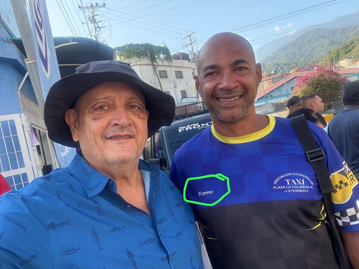 elprimoUCAB's tweet photo. ¡Con “un TOCAYO” en NAIGUATÁ! https://t.co/cuER6H9F97