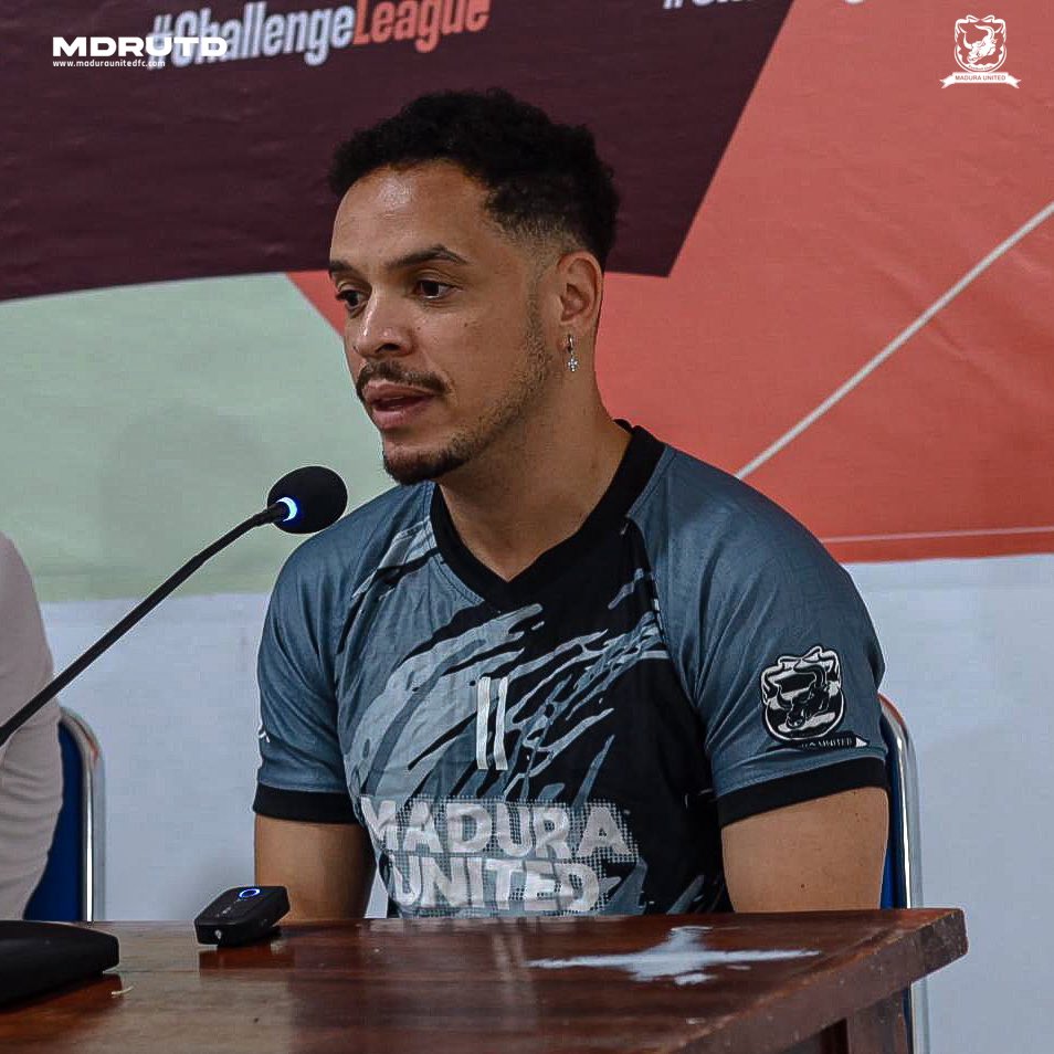 Pre Match Press Confrence sebelum menjalani leg 2 Semi Final AFC Challenge League📸

#maduraunited #madurabisa #madurabersatu