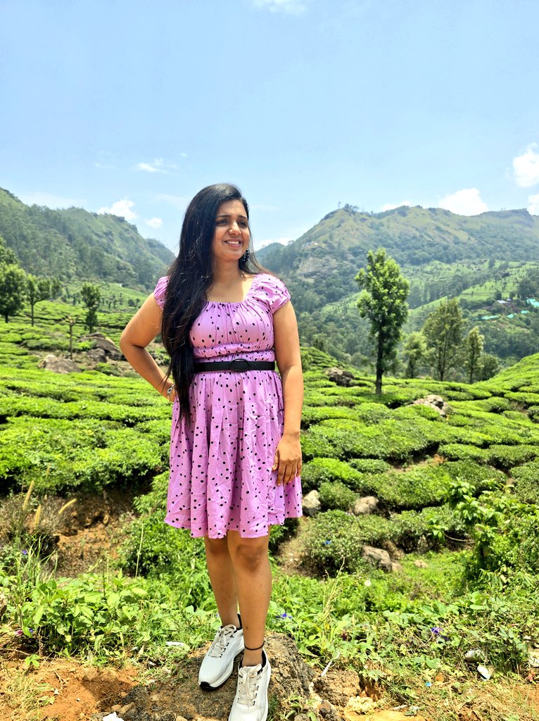 vedhavalli_13's tweet image. Munnar's scenic splendor 🍃🫶🏻😍

#keralatourism🌴 #munnardiaries