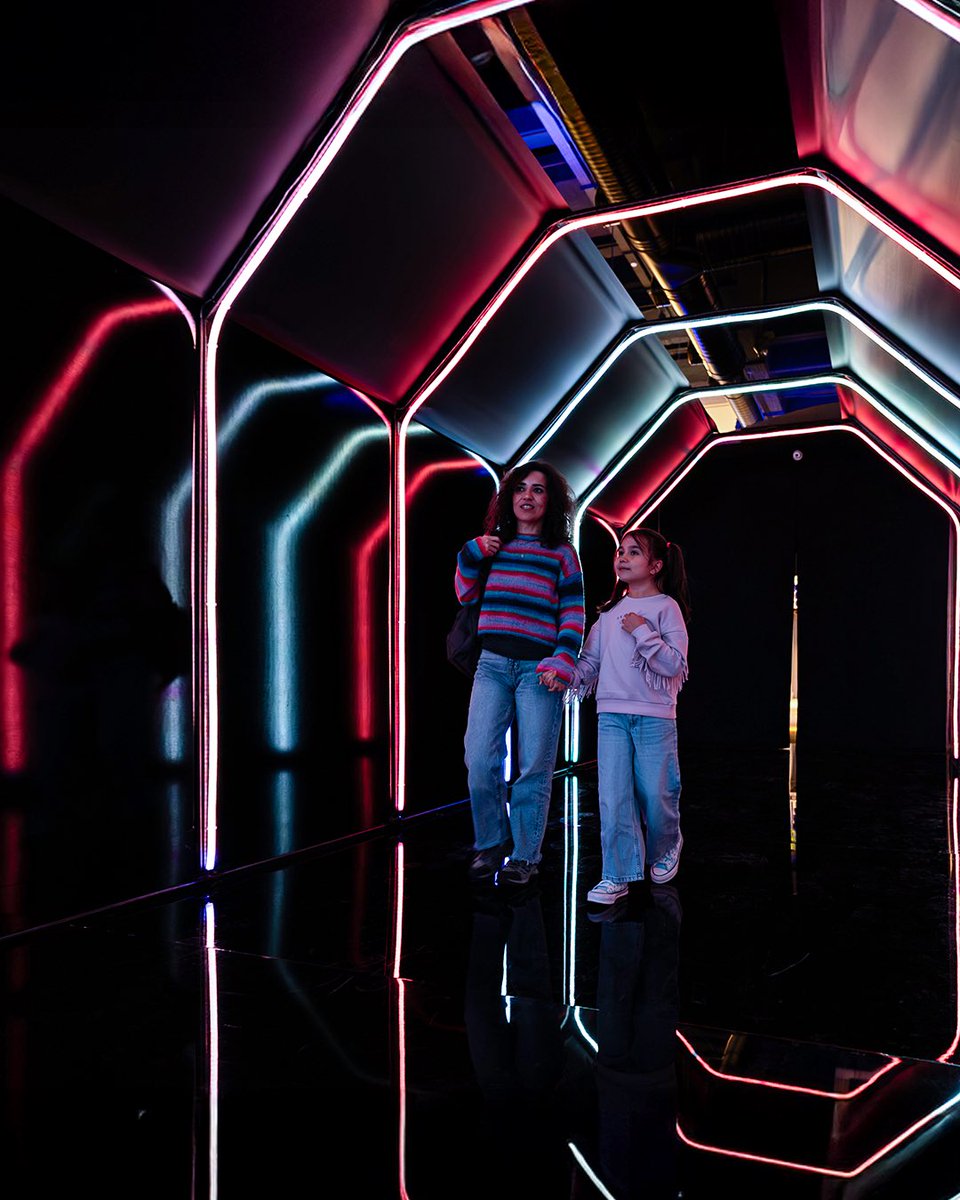 Katılım Emeklilik Digizoo'da doğanın en büyüleyici halini sizlerle buluşturuyoruz! 

Digizoo'da dinozorlarla zaman yolculuğuna çıkın, Vahşi Doğa'da aslanların krallığına tanık olun, Kelebekler Rüyası'nda renklerin dansını izleyin.