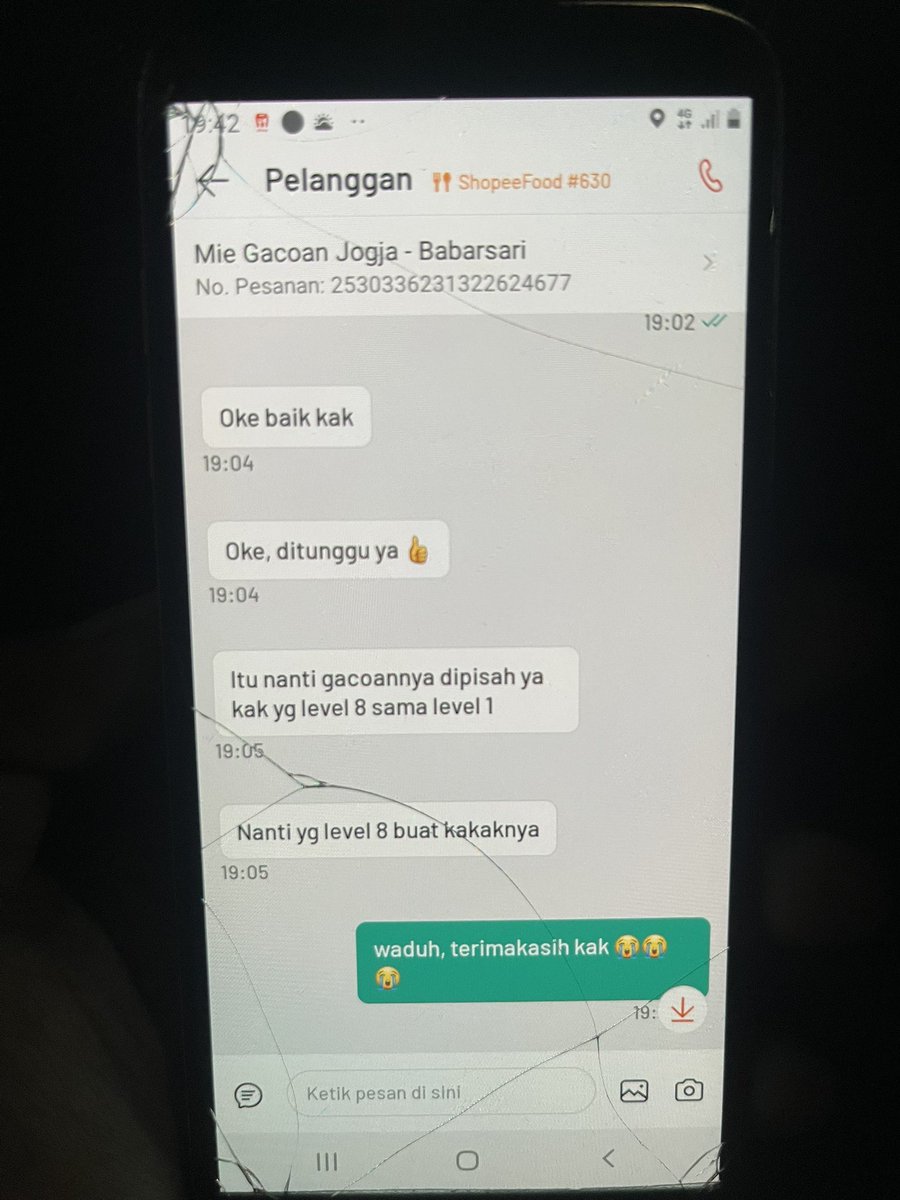 ricohore's tweet photo. Niat ngekei opo niat ngeracun 😭😭😭 https://t.co/APXA3OPo8z