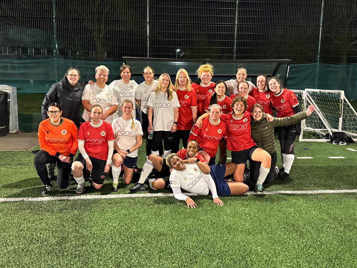 🚨New Time 🚨
From tonight, our womens’ recreational session, Bromley Belles is moving to the earlier time of 7pm.

All women aged 18+ welcome 🤗
No previous experience needed 👍
Come and make friends, have fun and play football ⚽️

#PlayingOurPart | #WeAreBromley