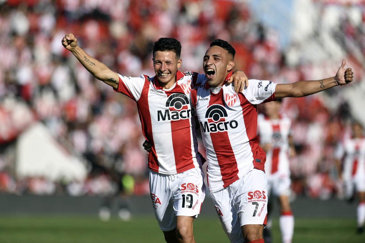 cholito82's tweet photo. #Instituto LIBERADO 💣📺
🇵🇪El partido del domingo, a las 20.30, entre la Gloria y #RosarioCentral será uno de los "liberados" de la fecha 14 del #TorneoApertura.
✅Se podrá ver por la señal ESPN del abono básico de cable. https://t.co/fOeGk0tqoi