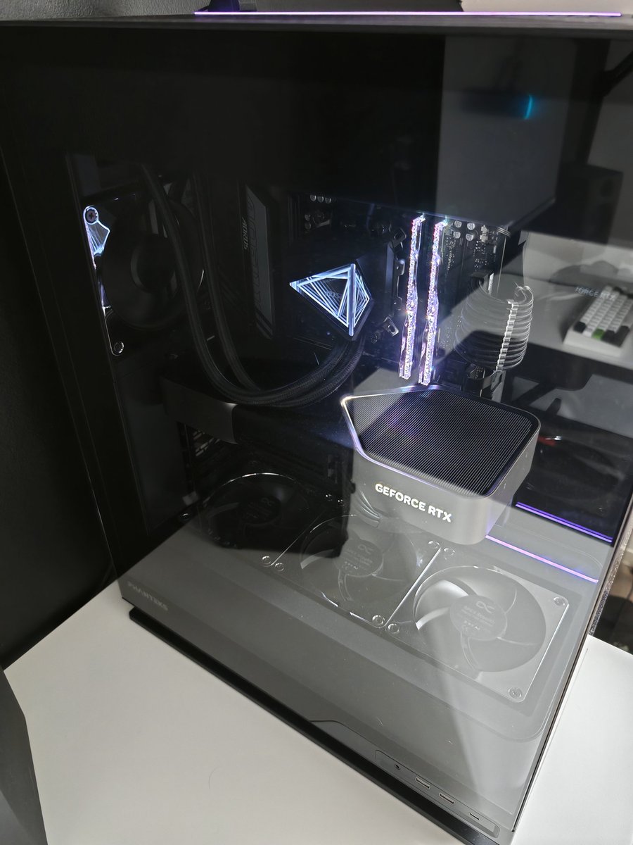 Corlitech's tweet image. New build
- 5080 FE
- Aio Msi I360
- B850 Aorus elite wifi 7
-  Trident z royal 6400/cl32
- Phanteks evolv x2
- Alphacool apex chrome
@AlphacoolFR