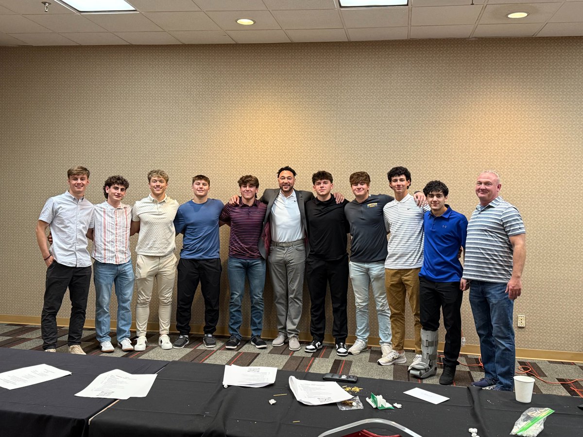 Montour High School (@hilltopspartan) on Twitter photo Yesterday our Coaching Boys into Men Student Leaders shared the wonderful work that they engaged in this school year at Crisis Center North's Luncheon! We thank our Ss for their dedication to their school community! These guys were pumped to meet <a href="/CharlieBatch16/">Charlie Batch</a>! #MontourProud Yesterday our Coaching Boys into Men Student Leaders shared the wonderful work that they engaged in this school year at Crisis Center North's Luncheon! We thank our Ss for their dedication to their school community! These guys were pumped to meet <a href="/CharlieBatch16/">Charlie Batch</a>! #MontourProud