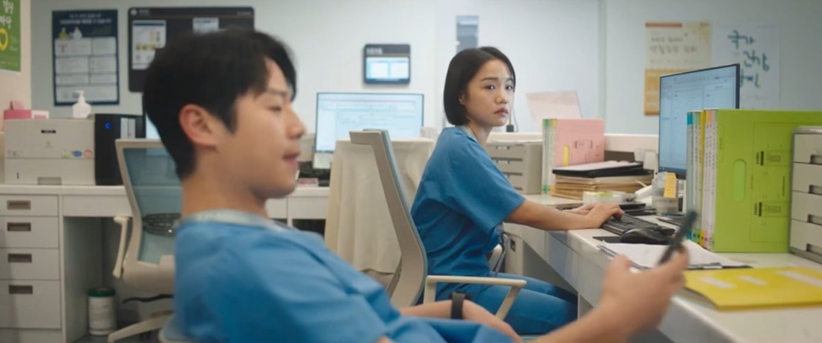 nophiasandverb's tweet photo. Something about him saving Yiyoung's number with '520' got me giggling coz that's really cuteeee🥹 which is we know that 520 in Chinese slang means 'I love you'

#ResidentPlaybook
#언젠가는슬기로울전공의생활
#ResidentPlaybookEp1 https://t.co/zsFTludQ7p