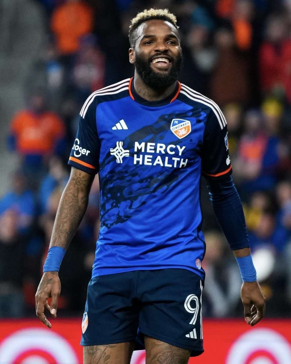 We are saddened to hear of the tragic passing of former FC Cincinnati forward Aaron Boupendza earlier today at his home in China. 

Our hearts go out to his family, friends, and loved ones. He was a loved member of the FC Cincinnati family, and we offer our condolences to all who