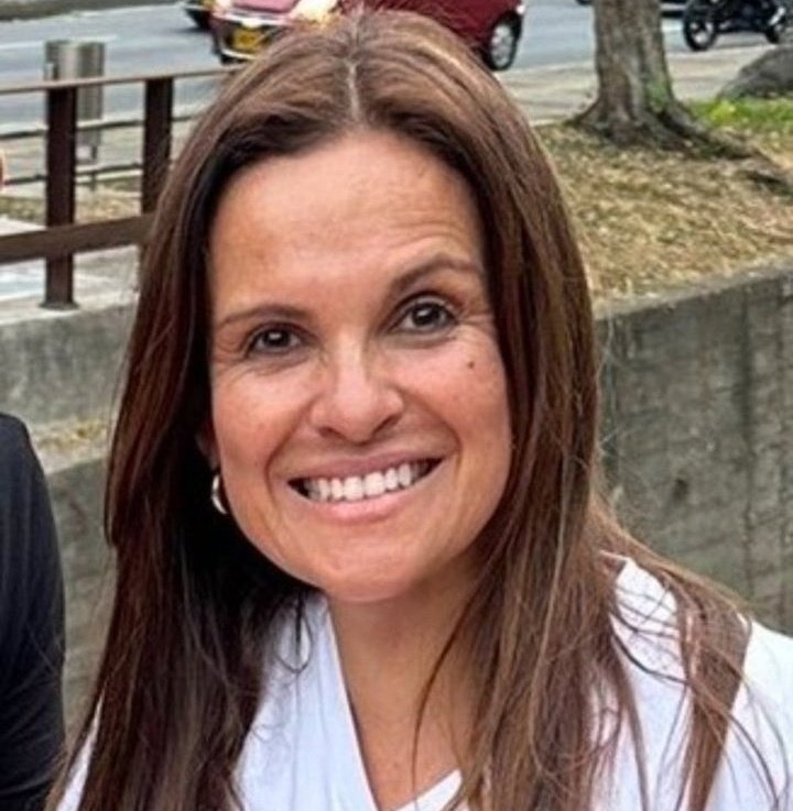 Pecoralt's tweet photo. ➡️ Ya @MAndreaNieto necesita harto colágeno... #ElDescontrol 🤭 https://t.co/WqqIqg9igZ