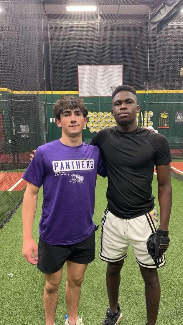 Happy 18th to the Twinz
<a href="/DeuceJacobs2/">Keith(Deuce) Jacobs II</a> <a href="/Aiden_Fox04/">Aiden Fox</a>