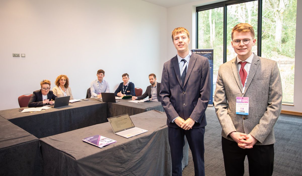 Prifysgol Aberystwyth (@prifysgol_aber) on Twitter photo 🚆 Llongyfarchiadau i fyfyrwyr <a href="/AberCompSci/">Aber Uni Comp. Sci.</a>, Oscar Tikadar a Jonathan Turnbull, sydd wedi ennill cystadleuaeth genedlaethol am greu ap sy'n helpu i wella mynediad at orsafoedd trên.
🖱️ aber.ac.uk/cy/news/archiv… 🚆 Llongyfarchiadau i fyfyrwyr <a href="/AberCompSci/">Aber Uni Comp. Sci.</a>, Oscar Tikadar a Jonathan Turnbull, sydd wedi ennill cystadleuaeth genedlaethol am greu ap sy'n helpu i wella mynediad at orsafoedd trên.
🖱️ aber.ac.uk/cy/news/archiv…