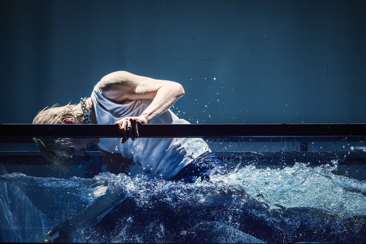 Just Black tweet media