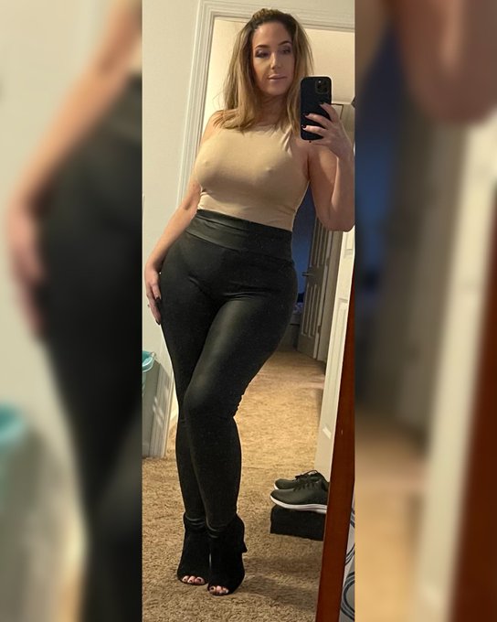 Watch Whatever_Amy's leaked NSFW photo on TwXstars