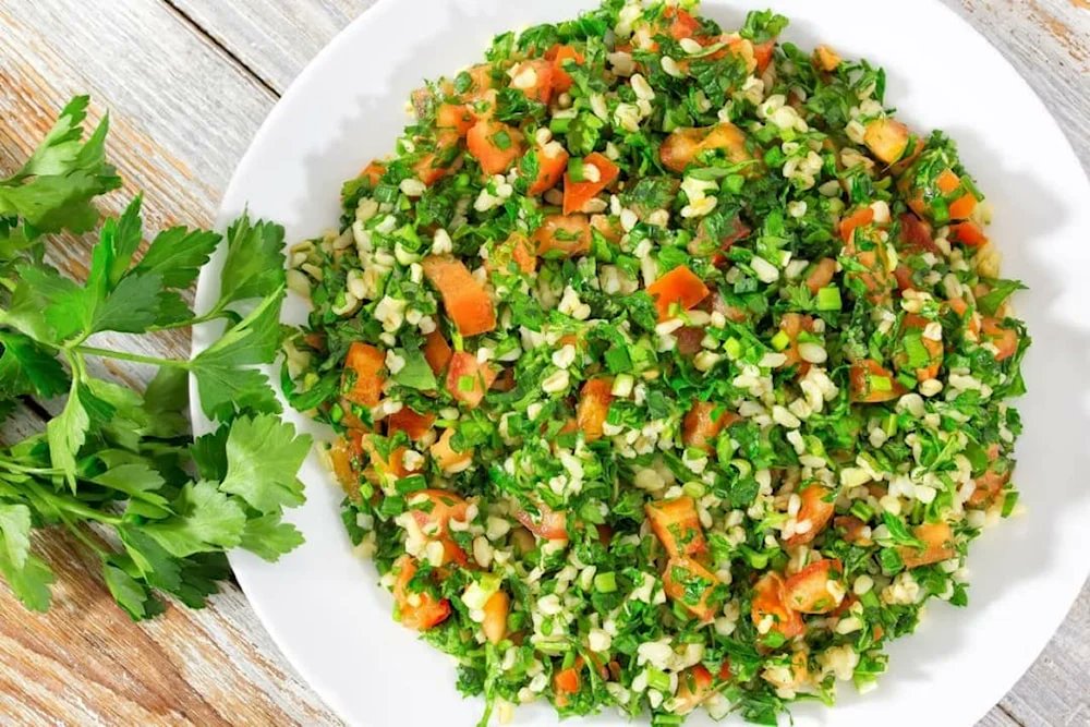 almayadeen_es's tweet photo. Tabulé: Cómo un plato del Líbano conquistó el mundo
🔗Conozca en: https://t.co/sbsZEyiKop
#Libano #Tabule #CulturaCulinaria #RecordGuinness