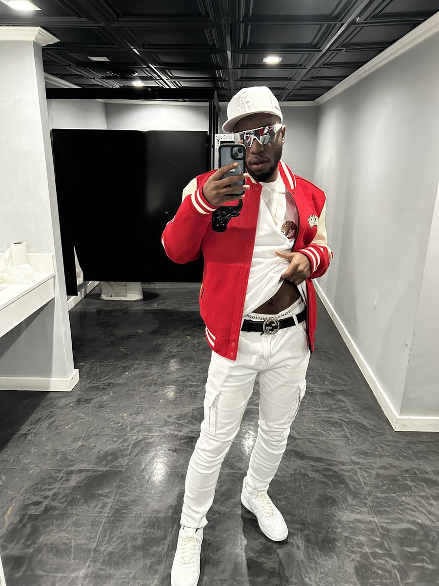 KINGRAY_42 👑 tweet media