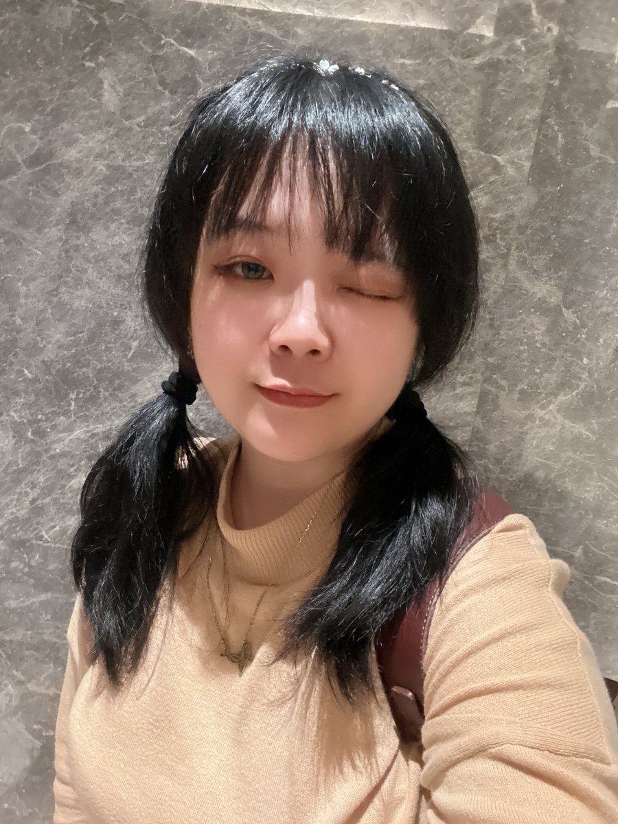 ipockysaurus's tweet image. Hi! I'm Pocky - Lv 32!
I'm somewhat 35% @togeproductions Social Media Manager, 20% Cosplayer, 10% twitch streamer, 25% small business owner and 10% artist!

I play gacha games, stick with my delulu and please be advice that I also like to repost my fan-girling side. A lot.