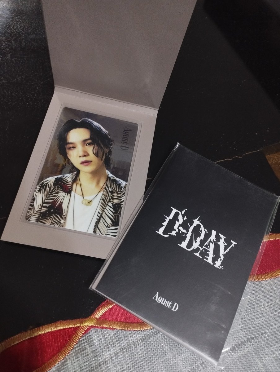 handcraftprint's tweet photo. Extra 1 pc of Agust D
D-DAY Metallic Photocard

Sealed
💸 1,500

- dp 500, balance after 3 days or upon meet-up.
- payo prio
- shipping fee, own account

can do meet-up or pick up from Intramuros or Gerona, Tarlac.

#BTS
#AgustD https://t.co/MZ5zAwUWiX