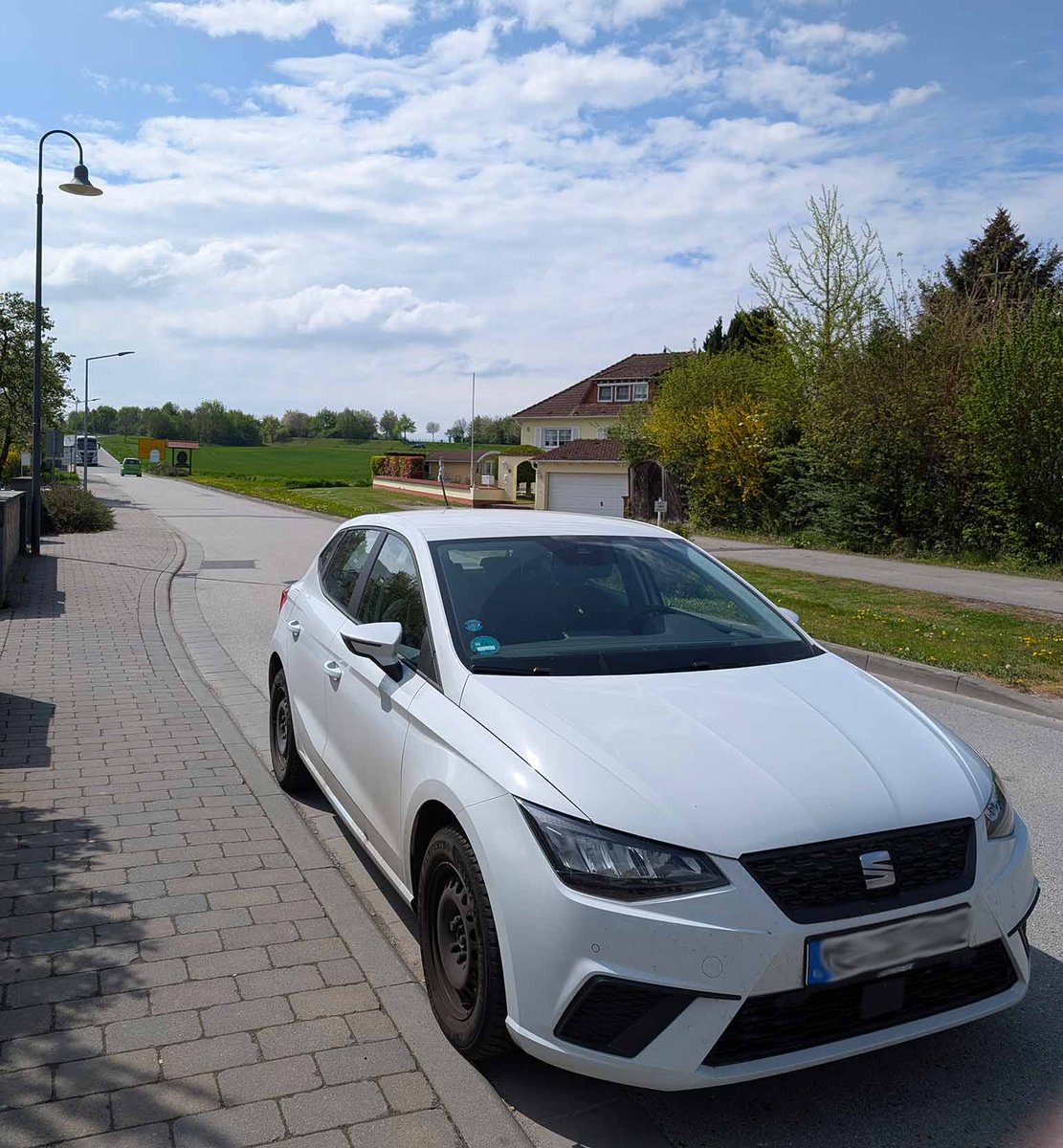 Noch ist es sonnig für das #TablettenTaxi. Der Regen soll später noch kommen. #Rheinhessen