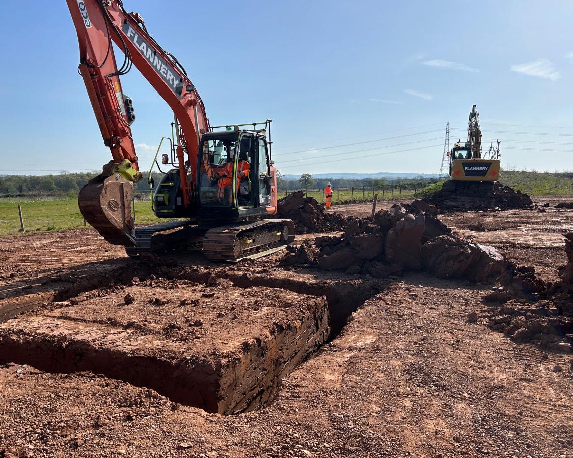 OperatorSkills's tweet photo. Oh how the weather has changed since last week! 

By challenging and stretching learners throughout the courses we run, through varying tasks like using 360 Excavators on a simulation of the CPCS advanced test, shown in these images, we help set up our learners for success! https://t.co/2isJK0mzal