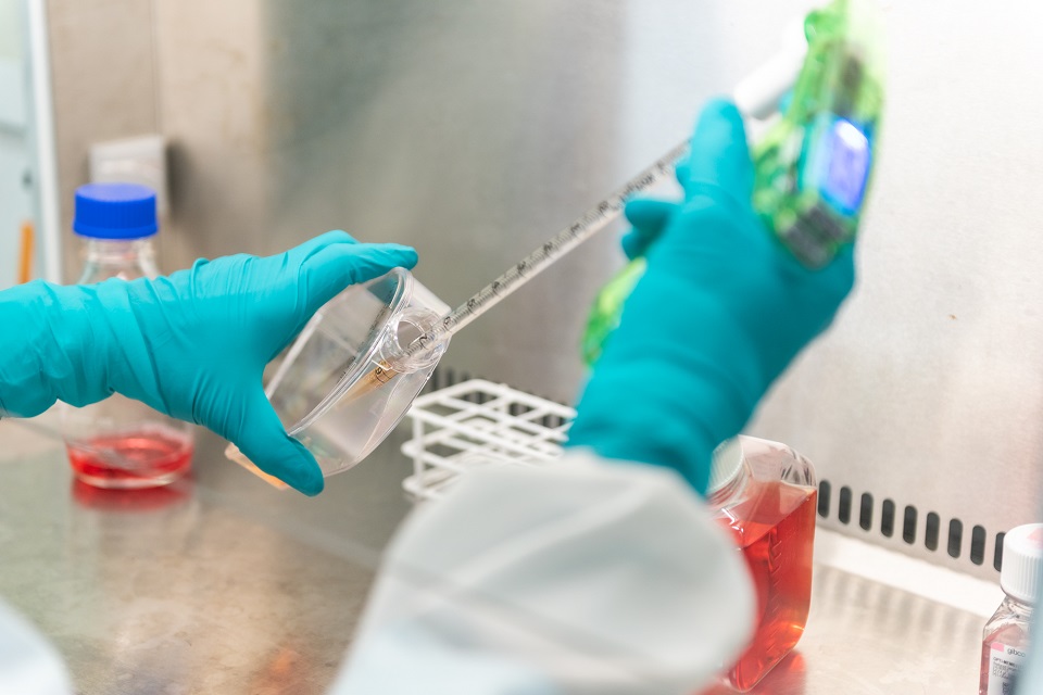 Dstl (@dstlmod) on Twitter photo Our new research collaboration with <a href="/ThePandemicInst/">The Pandemic Institute</a> will:
💪 help maintain the operational effectiveness of our armed forces - even if they were exposed to infectious agents
🔬keep the UK at the cutting edge of infectious disease research
Read more: gov.uk/government/new… Our new research collaboration with <a href="/ThePandemicInst/">The Pandemic Institute</a> will:
💪 help maintain the operational effectiveness of our armed forces - even if they were exposed to infectious agents
🔬keep the UK at the cutting edge of infectious disease research
Read more: gov.uk/government/new…
