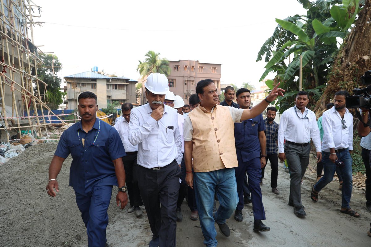 himantabiswa's tweet photo. The upcoming Mother and Child Hospital of GMCH will offer dedicated and specialised paediatric care. 

To be equipped with 800 beds, it will offer State-of-the-art treatment and the campus is part of our larger plans to completely restructure GMCH.

I reviewed its progress today. https://t.co/1XyFYM4hW9