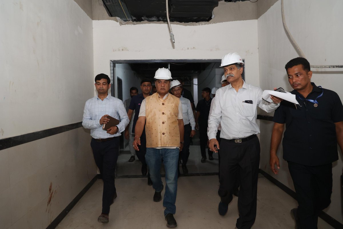 himantabiswa's tweet photo. The upcoming Mother and Child Hospital of GMCH will offer dedicated and specialised paediatric care. 

To be equipped with 800 beds, it will offer State-of-the-art treatment and the campus is part of our larger plans to completely restructure GMCH.

I reviewed its progress today. https://t.co/1XyFYM4hW9