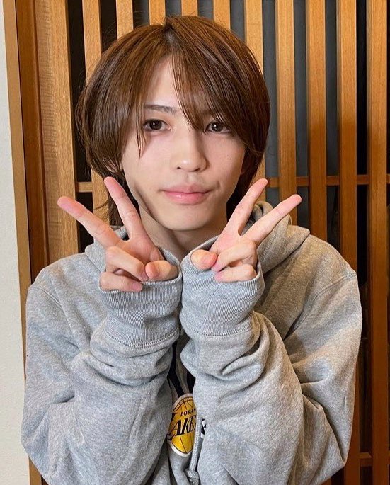 _panda__17's tweet photo. 4年前コンサートすると言った時
ちょっと不安げに
「できるかな」と言った玄樹くんが
一人でLAのステージに立った
その姿はすごく逞しかったな
玄樹くんすごいな
本当にすごい
すごい人を好きになった
これからも夢を叶えていく玄樹くんを応援させてね🩷
ずっとずっと大好きだよー！
#岩橋玄樹
#GÉNKI https://t.co/7YORb0mu6N