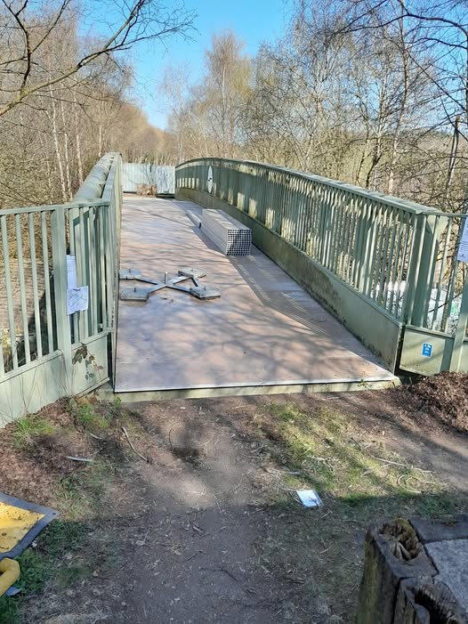 Hazlehead Bridge reopens tomorrow mid-day to bridleway users.  Whams Rd reopens later in the day as the traffic mgmt is removed.
Works start on Bullhouse bridge on Tues 22 April - Manchester Rd will be closed to the vehicles but TPT users will get through.
transpenninetrail.org.uk/central/