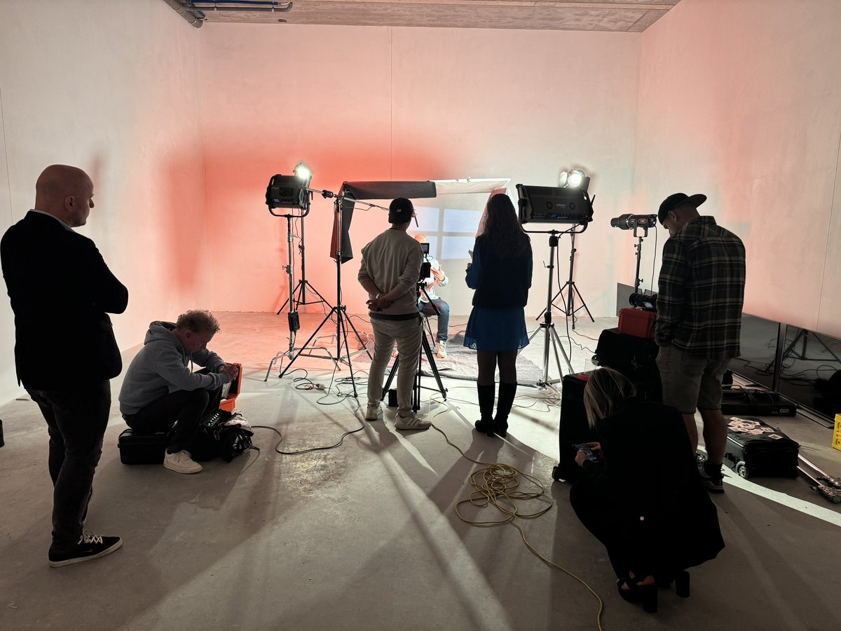 LightHouseTVnl's tweet photo. Er wordt hard gewerkt aan nieuwe content voor https://t.co/z8hAXcjSI1. Binnenkort meer 🎥 https://t.co/Xg9NXUtI6H