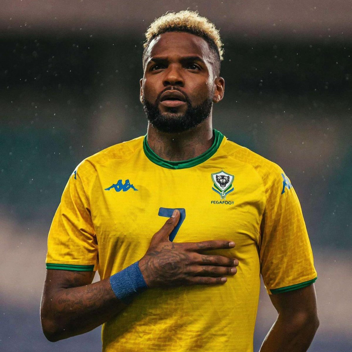 😭 <a href="/FIFProAfrica/">FIFPro Africa</a> présente ses plus sincères condoléances à la famille, aux amis, au football gabonais et à <a href="/anfpg/">anfpg</a> à la suite du décès de l'international Aaron Boupendza (28 ans), ce mercredi en Chine ou il poursuivait une carrière longtemps menée en France.
