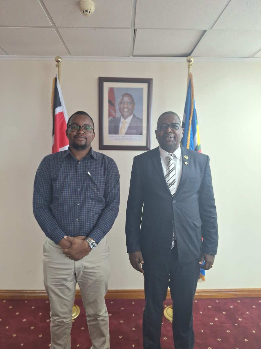 GeoffreyKaituko's tweet photo. This afternoon , I met with Dr Joseph Mwangi Ng’aru,PhD , a South Korean trained Naval Architect and Ocean Engineer with a passion for the Shipping and Maritime sector! Dr Mwangi has been working closely with me, in propelling the Maritime sector to the international level. https://t.co/nOXQffbcED