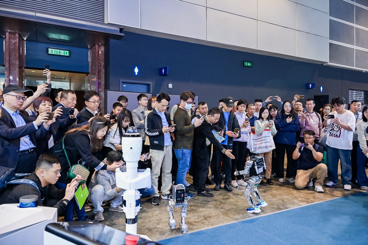 High Torque Robotics (@htrobotics) on Twitter photo What an amazing time at the Hong Kong I&T Expo! 🎉 Mini π and Mini Hi stole the show and won so many hearts 💙🤖 #Innovation #Robots #HKTech #InnoEX What an amazing time at the Hong Kong I&T Expo! 🎉 Mini π and Mini Hi stole the show and won so many hearts 💙🤖 #Innovation #Robots #HKTech #InnoEX