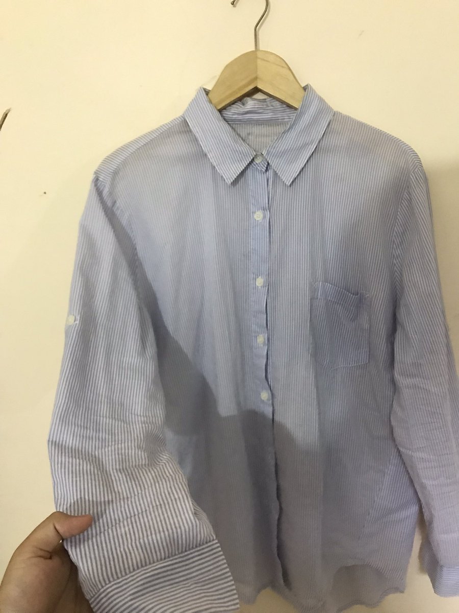 gelaato0's tweet photo. cardigan hitam 10k
kemeja salur 15k
blouse kotak2, 20k
blouse pink 15k https://t.co/wo95aXot4w