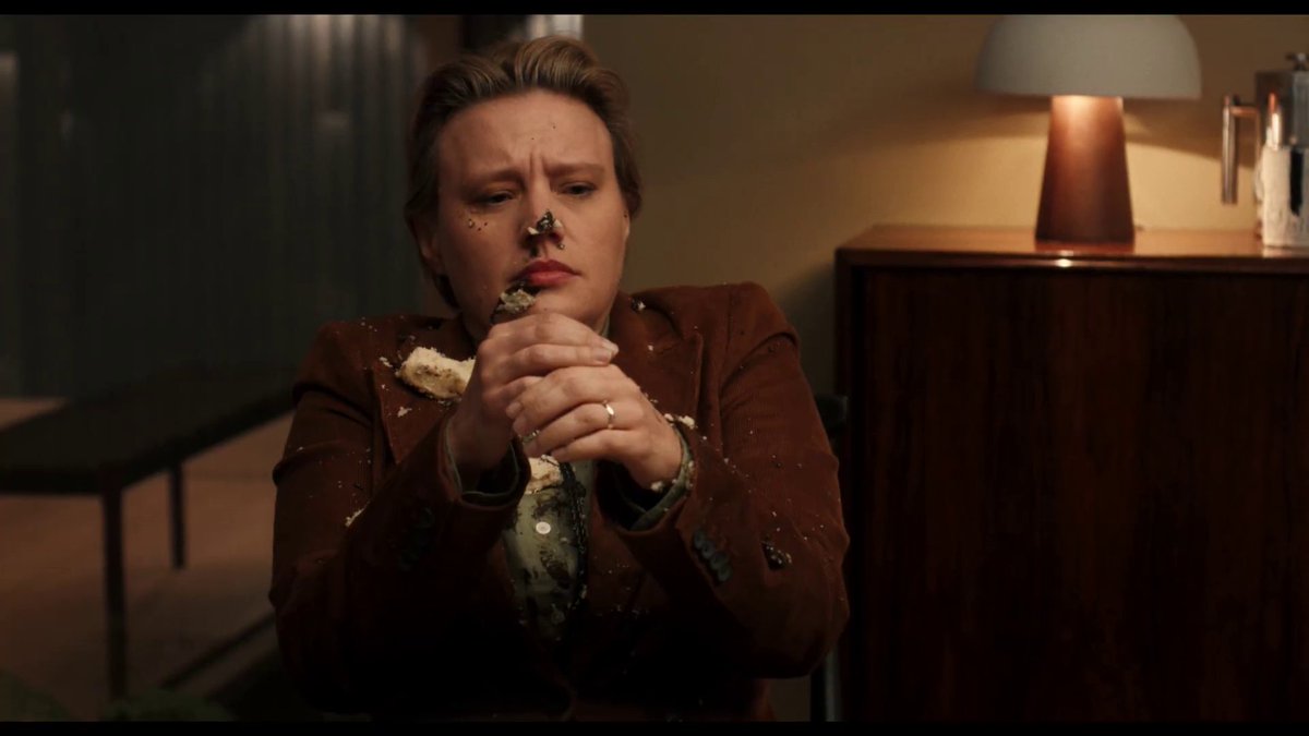 📸 | Kate McKinnon and Andy Samberg in the trailer for ‘The Roses’