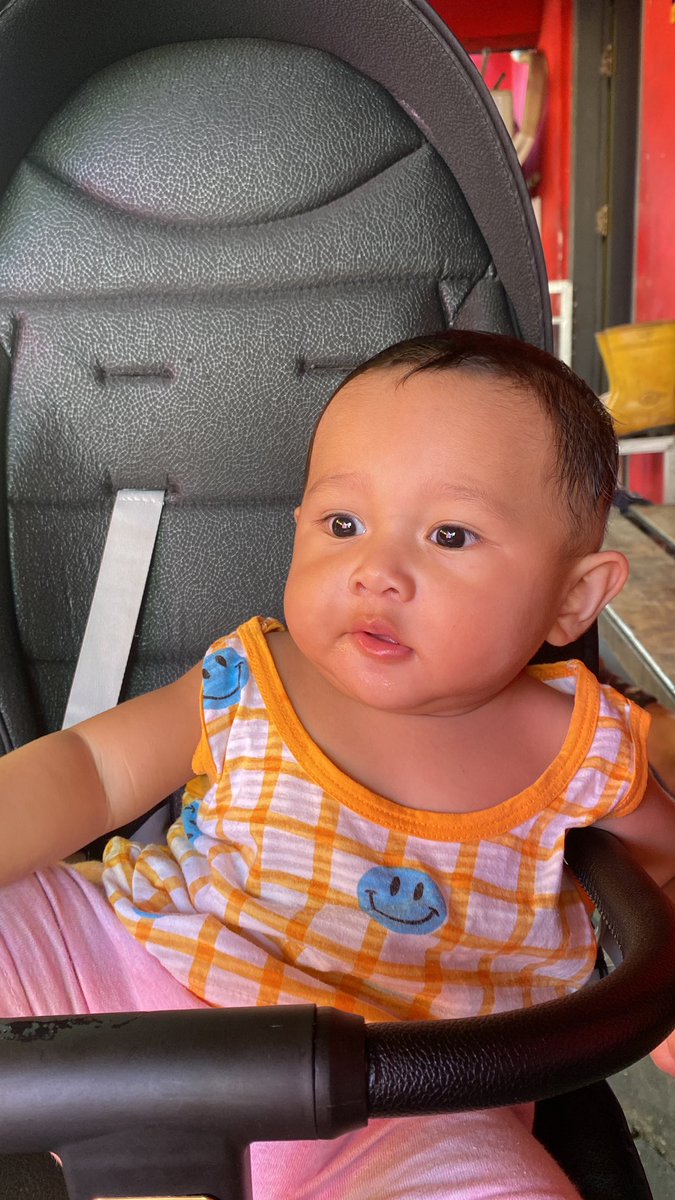 azhrii__'s tweet photo. Bayi ini sudah 8 bulan 🥹❤️ https://t.co/NQx263rv2u