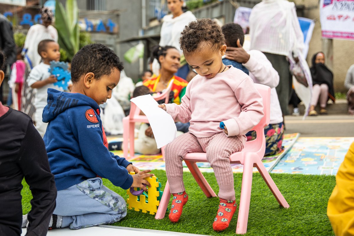 ecdprogramme's tweet photo. Major roads are closed on Sundays giving children a safe and open space to play freely and explore. From football to group games and cycling, kids take center stage in turning the streets into joyful playgrounds. #ecdprogramme #AddisAbaba https://t.co/eiRXFYan1k