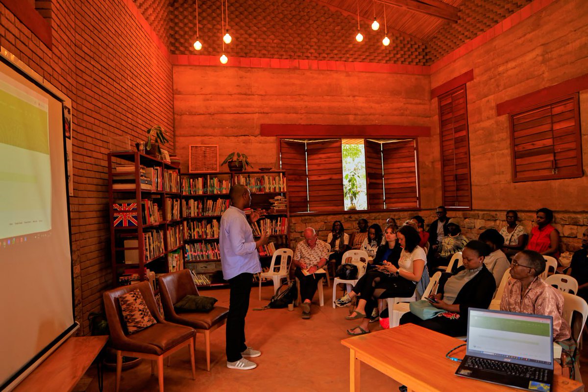 FGF_Africa's tweet photo. At the end of March, we were delighted to host, in collaboration with @32degreeseast and with support from @UniofNewcastle, "Mufoka: Where Art Meets Plants," an event launching Uganda's first Indigenous Plant Repository. https://t.co/tbGkcOxwIW