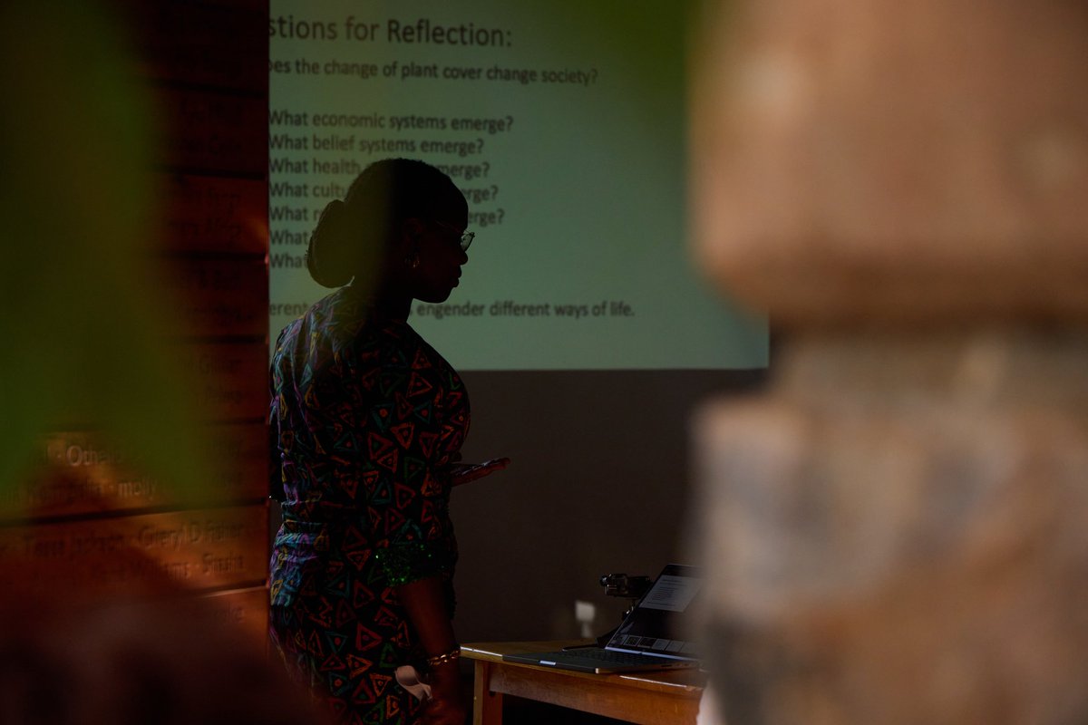FGF_Africa's tweet photo. Prof. Sarah Ssali, the Director of @MAKCoEIdentity also presented on the platform's social &amp; anthropological significance, highlighting its role in influencing cultural narratives &amp; preserving indigenous knowledge through contemporary digital tools. https://t.co/3ObUBJgb40